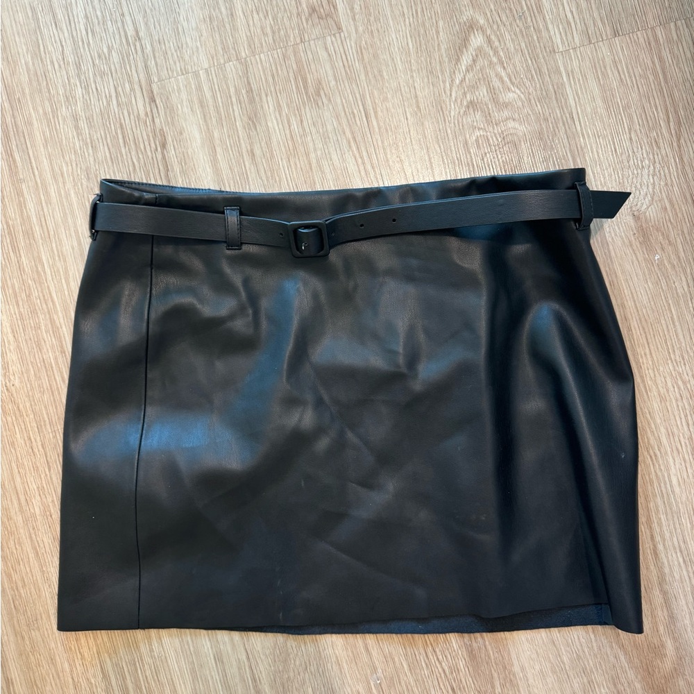 Mango Black Leather Skirt size xs